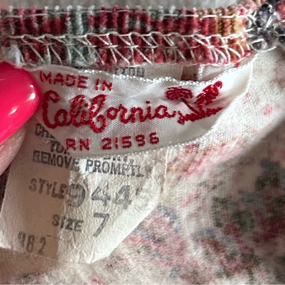 ⭐️ Made in California Vintage Printed Corduroy Sleeveless Top Size 7 - Picture 4 of 9